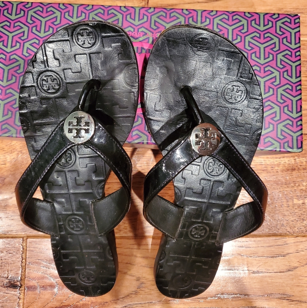 Tory Burch Shiny sandles